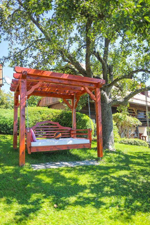 Country House Na Skaluc Guest House Lasko Exterior photo