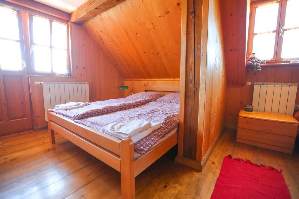 Country House Na Skaluc Guest House Lasko Exterior photo