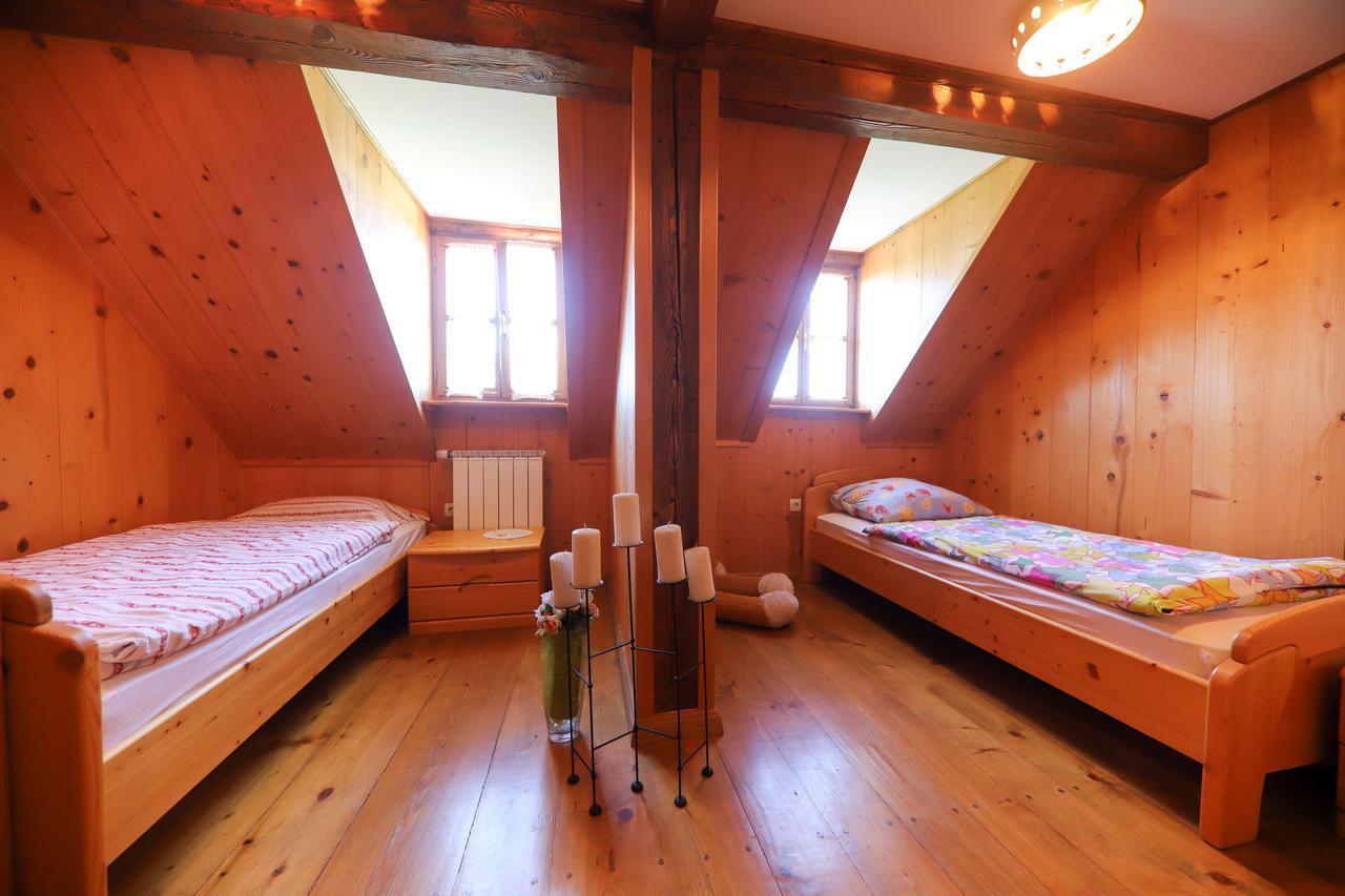 Country House Na Skaluc Guest House Lasko Exterior photo